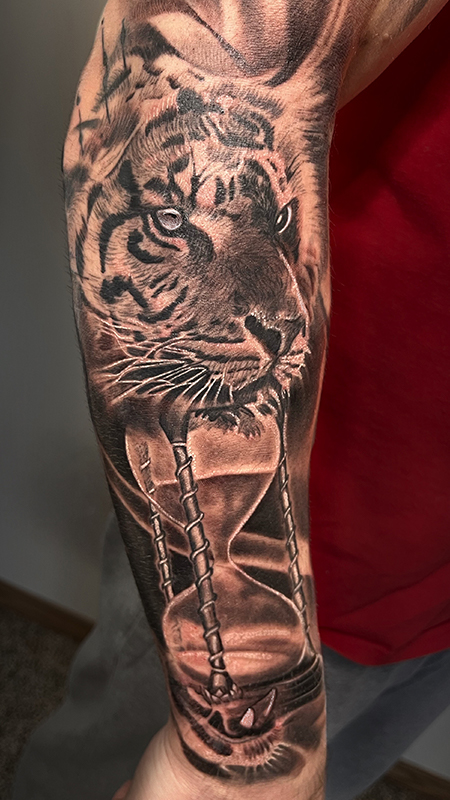 Realism Middle tattoo